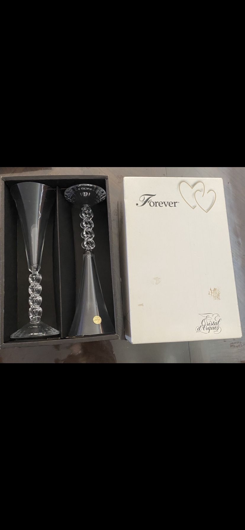 New In Box Crystal forever heart Champagne flutes 