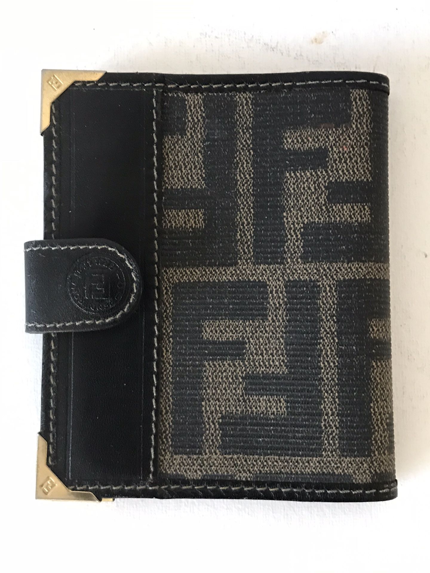 VINTAGE FENDI WALLET 100% AUTHENTIC MADE IN ITALY