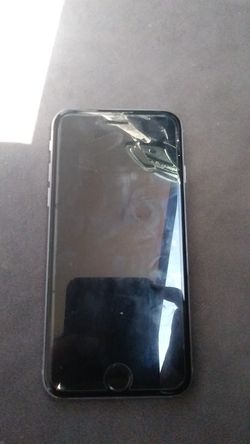 Iphone 6 16GB Unlocked Earbuds plus a charger