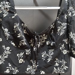 Clothes bundle size small .