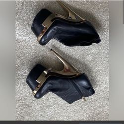 Women’s Versace  Vintage Bootie Size 38 Womens 8  used Black leather With Gold Hardware 