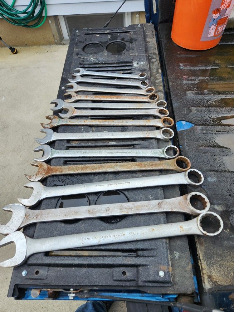 Combination renches.