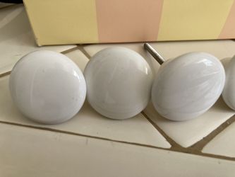 3 - 1 1/2 In White Porcelain Vintage Knobs