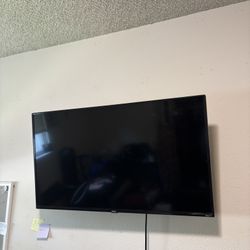 42 In Roku Tv