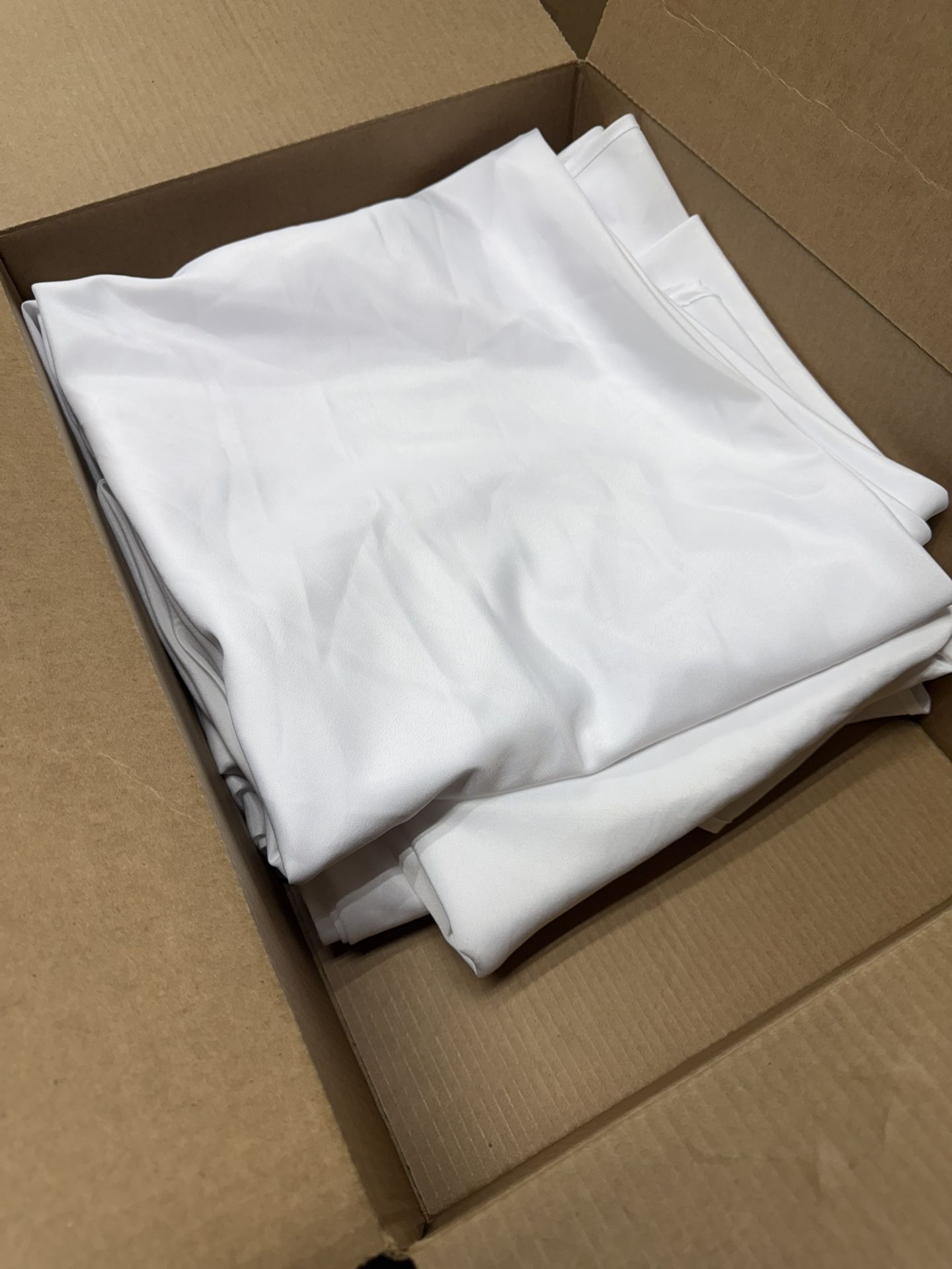 20x 120” White Round Tablecloths