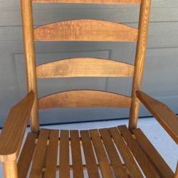 Excellent Condition, Rocking Chair For Inside, Outside, Lanai Or Front Porch $50