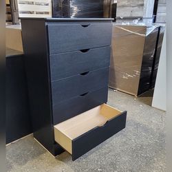 Five drawers dresser with rails