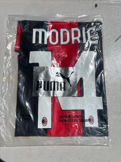 AC Milan Modric #14 Soccer Jersey