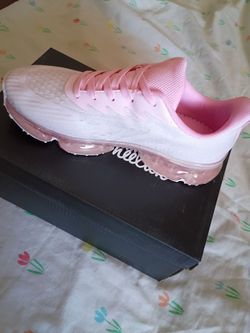 Light pink tennis (various sizes)