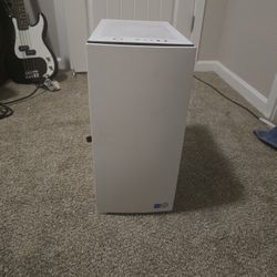 Cyber Power Gaming PC.