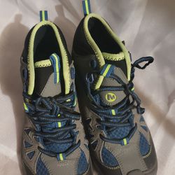 Ladies Hiking Boots sz 5.5