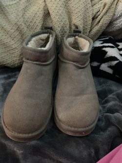 BEARPAW boots