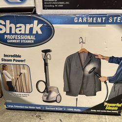Shark Professional Garment Steamer (unopened)