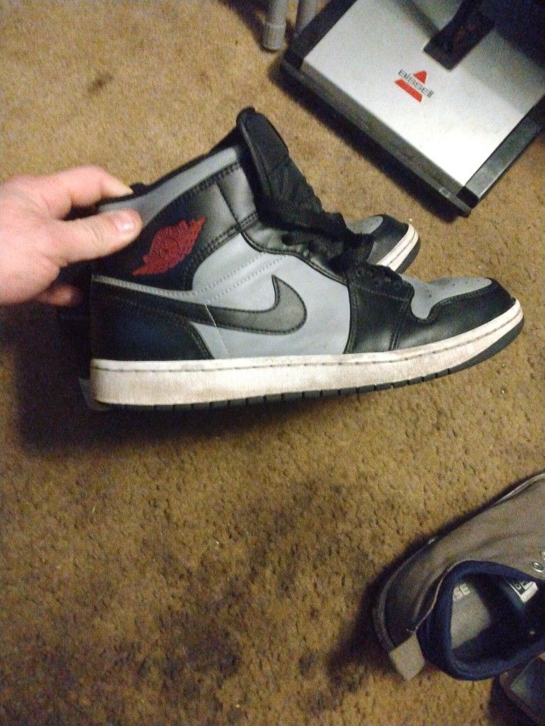Jordan 1s Clean for Sale in Kent, WA OfferUp