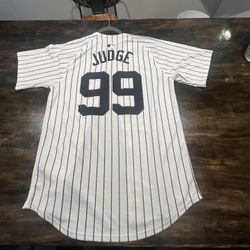 Aaron Judge Jersey (Adult Small)