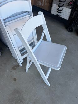 20 Resin White Chairs for Sale