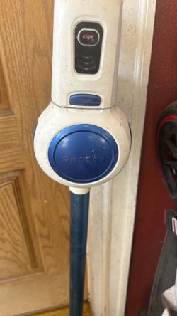 Carpet vacuum $25