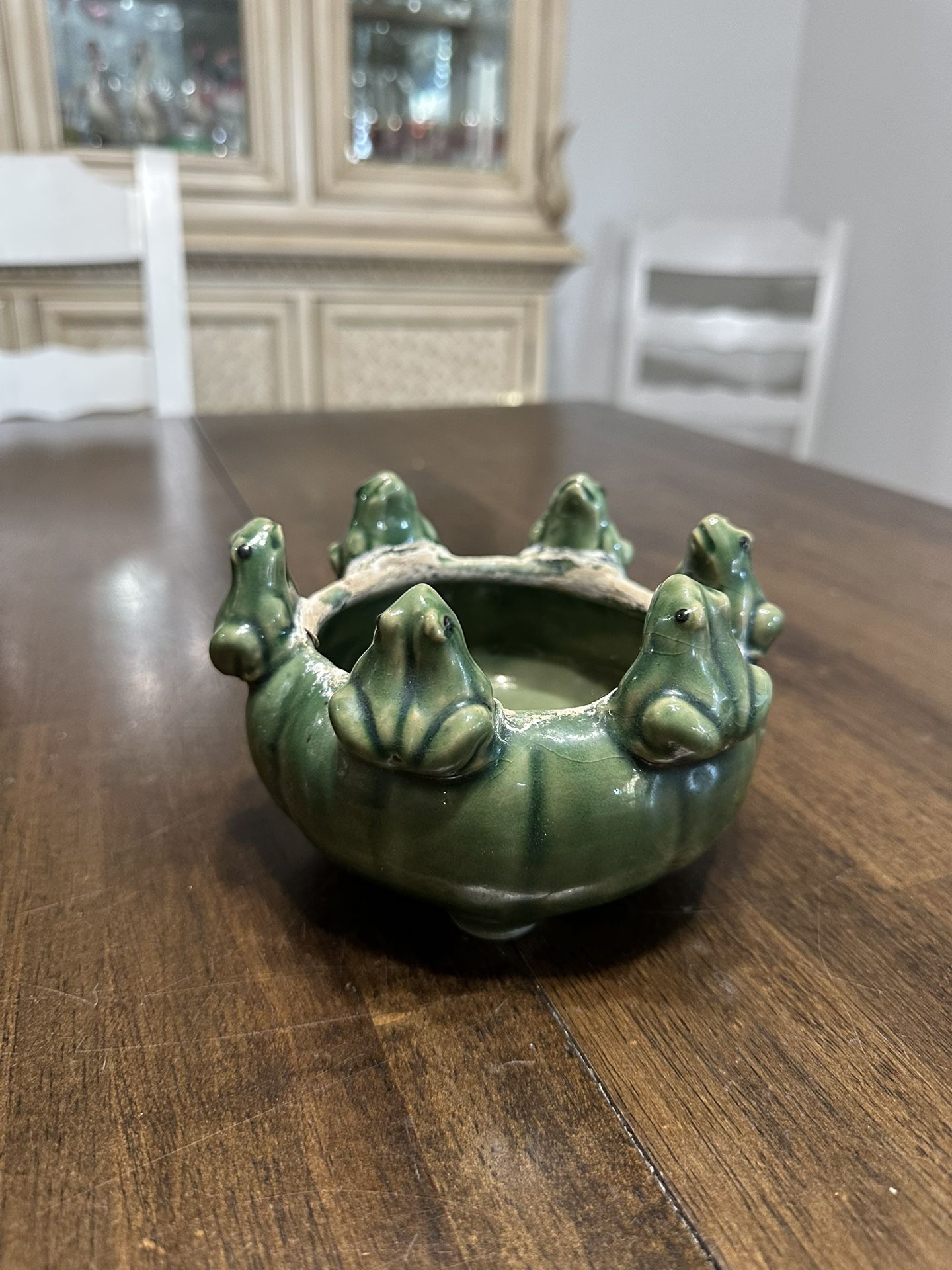 Vintage Frog Planter, Six Frogs Sitting On The Edge Of A Three Footed Base Planting Bowl