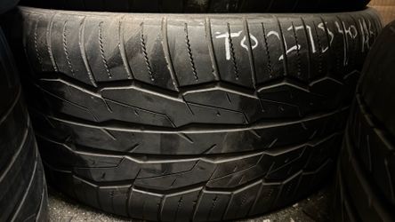 (1) 18” Toyo 275/40/18 used tire one only
