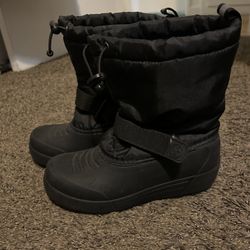 Kids Snow Boots Size 3