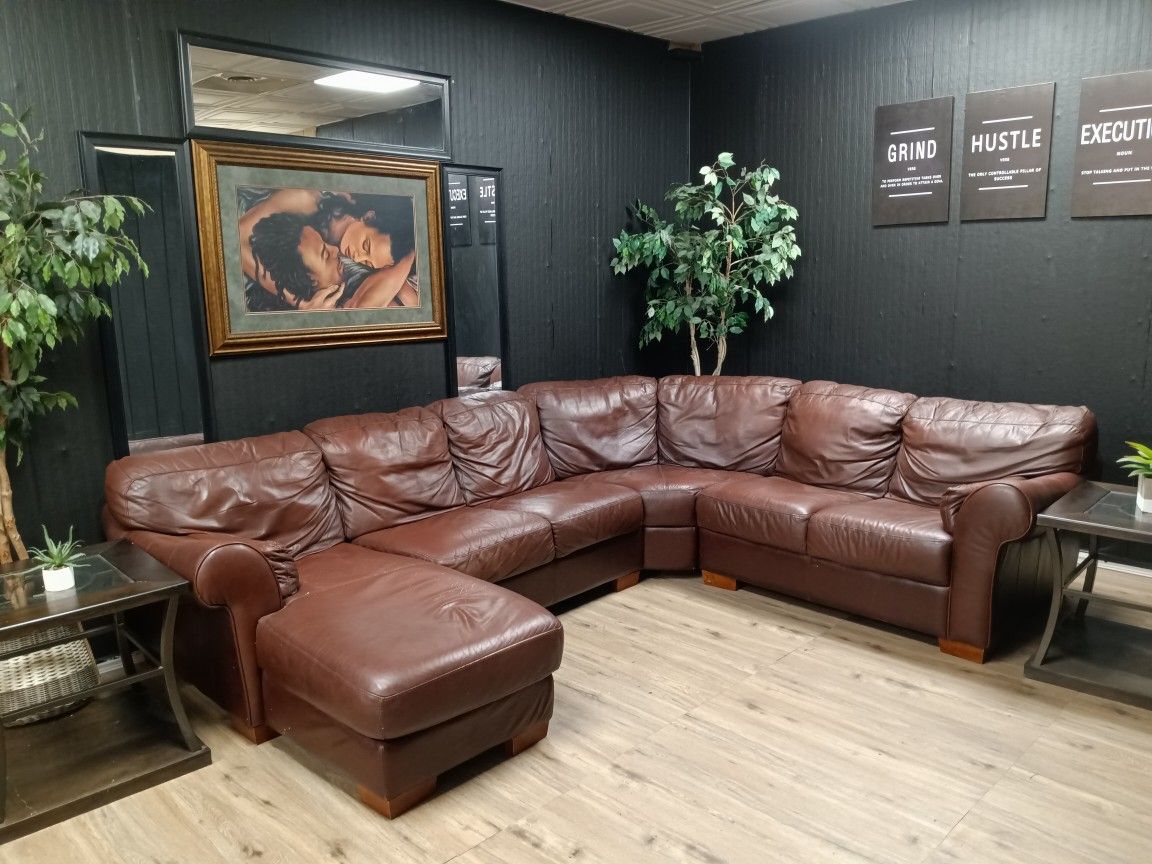 MEGA STEAL!!! 4 PIECE DAVANI LEATHER SECTIONAL ONLY $499 DELIVERY AVAILABLE