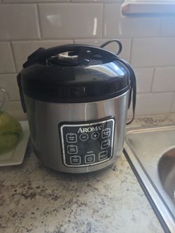 Aroma Digital Rice Cooker