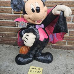 Jim Shore Vampire Mickey 