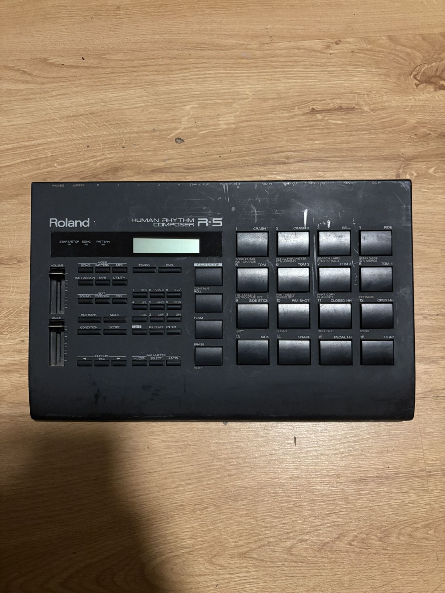 Roland R-5 Human Rhythm Composer