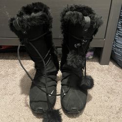 Women’s Nike Snow Boots 
