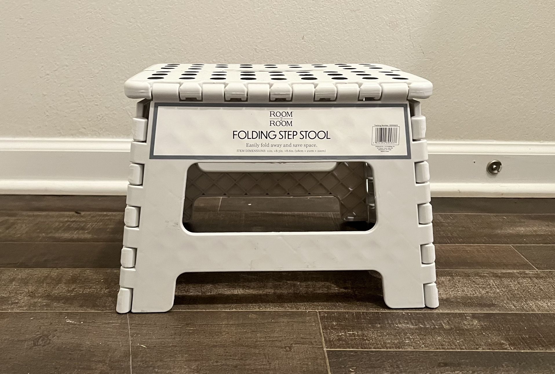 Room2Room Collapsible Step Stool w/Handle