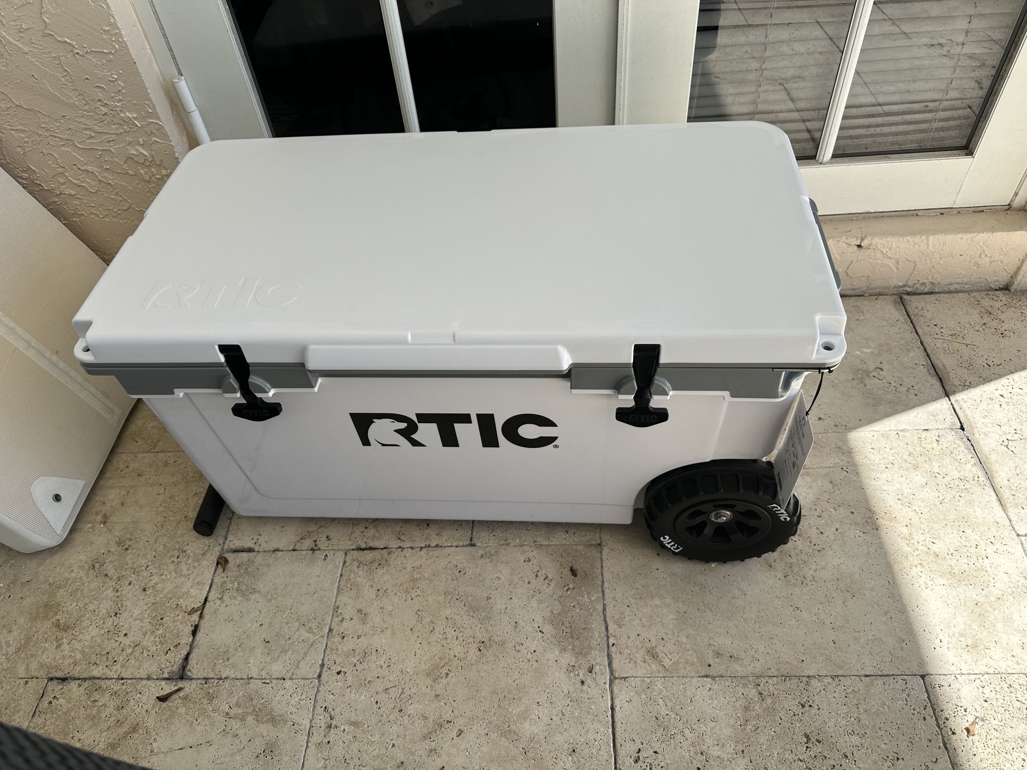 RTIC 72 Quart Wheeled Cooler White Brand New In Box
