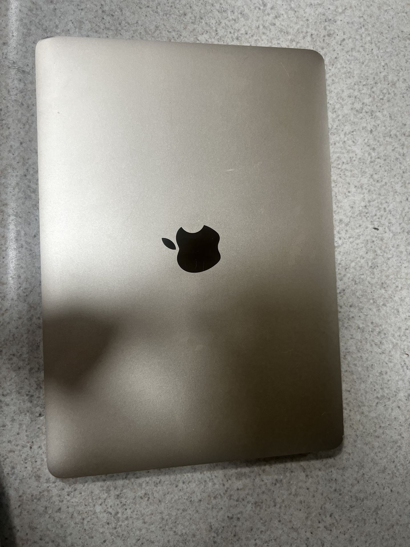 MacBook