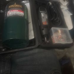 Hyper Tough 1.5 Amp Rotary Tool With 105 Piece Successor Kit Has A Manual All Two Pieces Plug-In Also A Brawn Flashlight, All Black Durable Used In A 