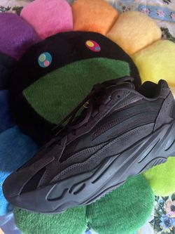 Yeezy Vanta Size 10
