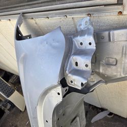 2014–2018 Gmc Sierra 1500 Fender Damage