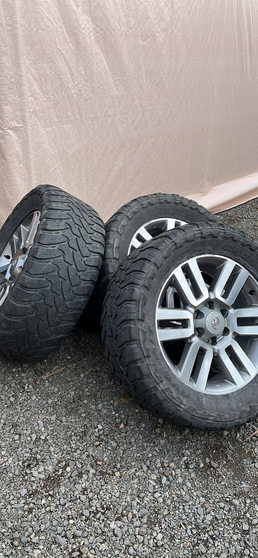 4tires And 20inch Rims