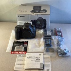 Mint  Canon EOS 5D Mark IV  30.4MP / 4K DSLR Camera Body Only