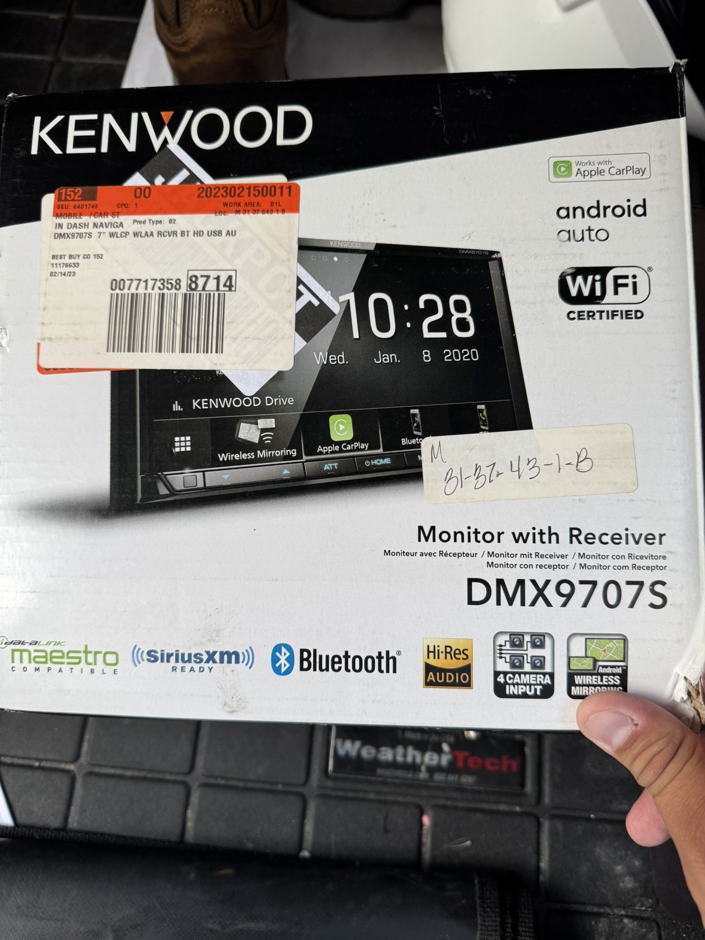 Kenwood 7” Wired/wireless Apple and Android Car Play