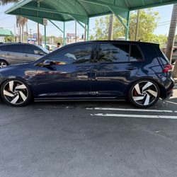 2019 Volkswagen Golf GTI