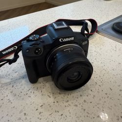 Canon EOS R50 