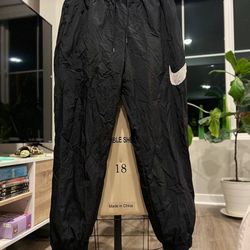Track Pants/Windbreaker pants