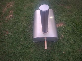 Used big horn pizza oven 18" works with wood pelets