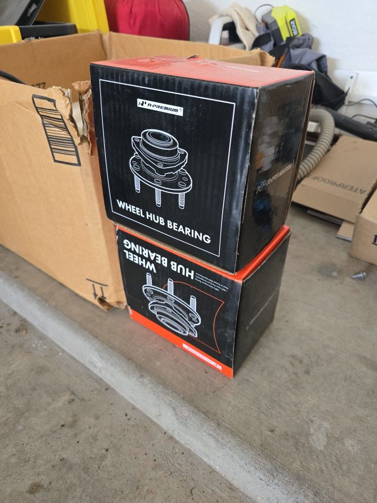 2014-2018 Mazda 3 Wheel Hub