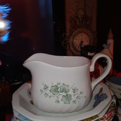 Corelle Callaway Gravy Boat 