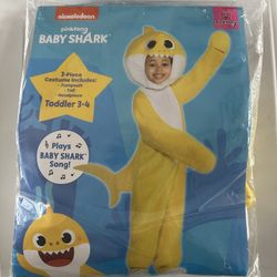 “Baby Shark” Costume! 💛🦈