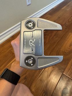 Taylormade TP Reserve TR- M27 putter