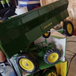 John Deere Metal Tractor Toys Collectibles