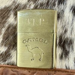 Zipo vintage Camel WITH leather pouch!