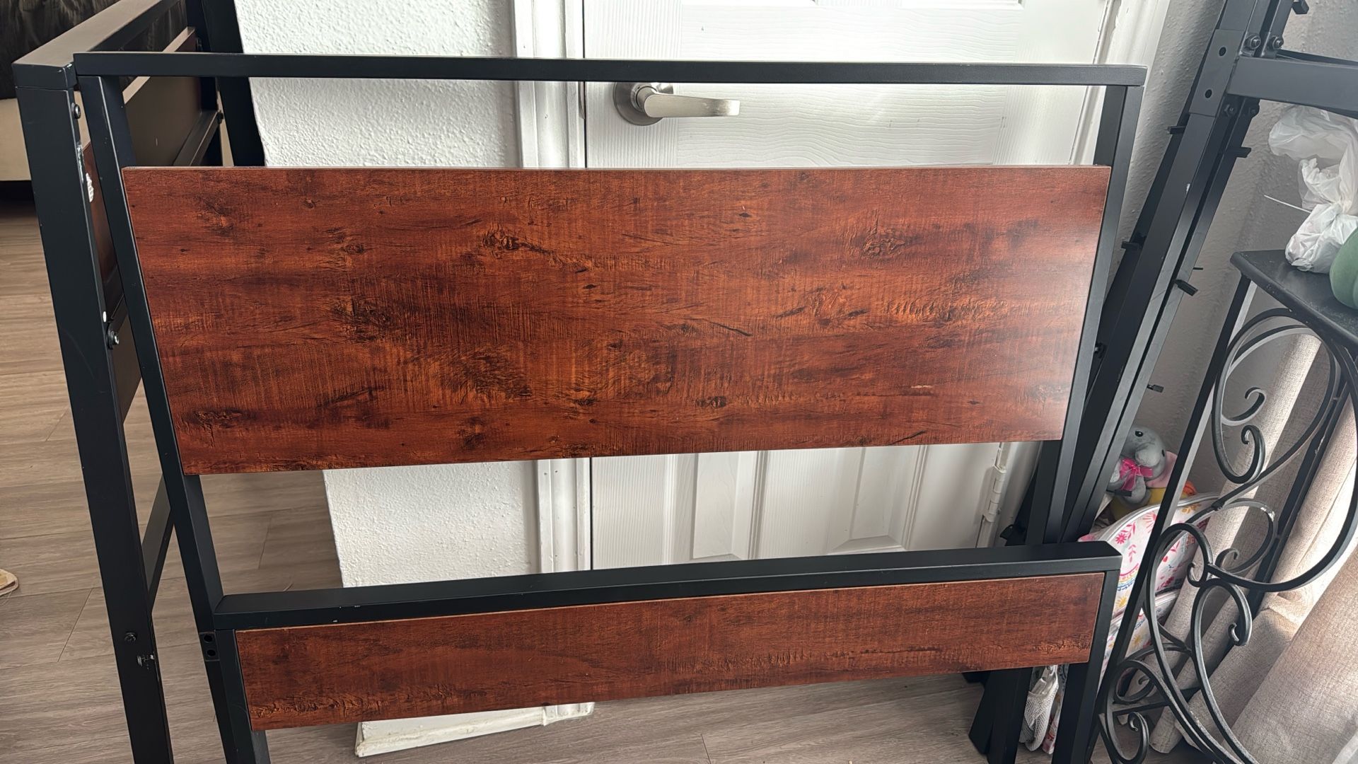 2 Twin Bed Frames