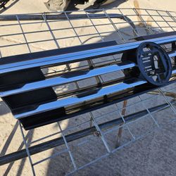 Volkswagen Tiguan Grille Oem